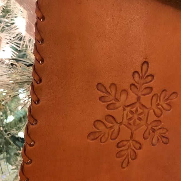 ‎Vintage Leather boho Handmade Christmas Snowflake Brown Fur Tooled Stocking - Picture 8 of 11